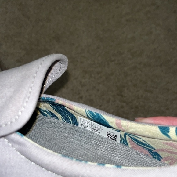 Tom's Travel Lite Canvas Slip On Sneaker - Picture 4 of 7